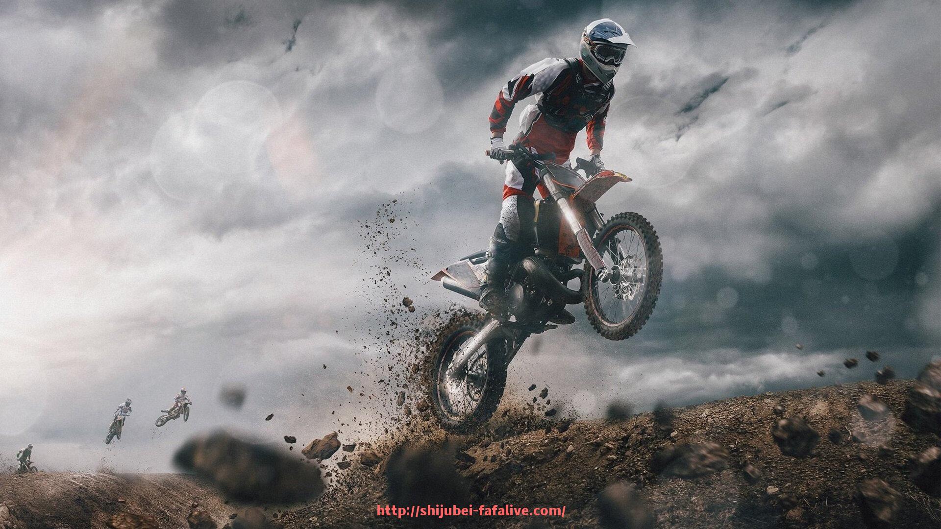 世俱杯直播-世俱杯球员训练服品牌历史迭代年表与标志性产品分析